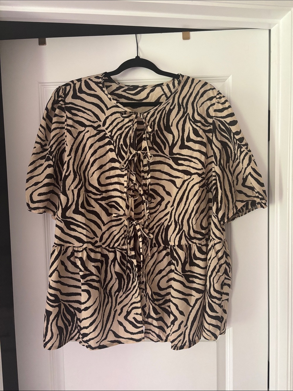 SHEIN Beige and Black Zebra Tie-Front Peplum Top